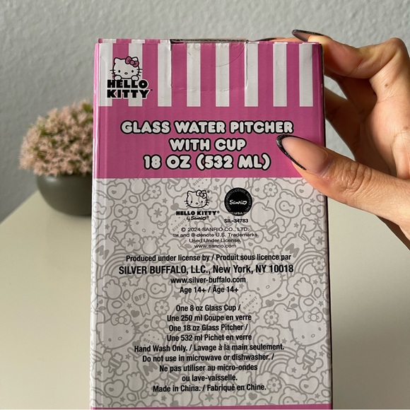 Hello Kitty Cup and small pitcher - Picture 4 of 5